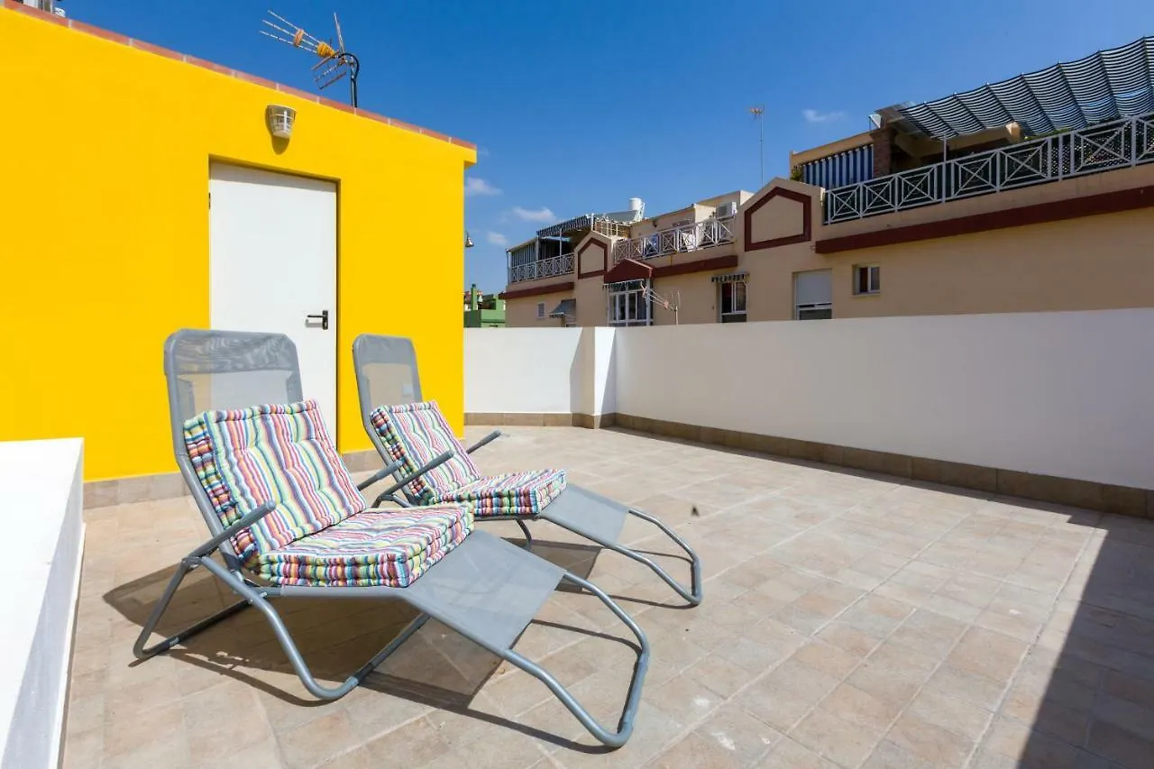 Renthas Huelin Beach Apartment Malaga